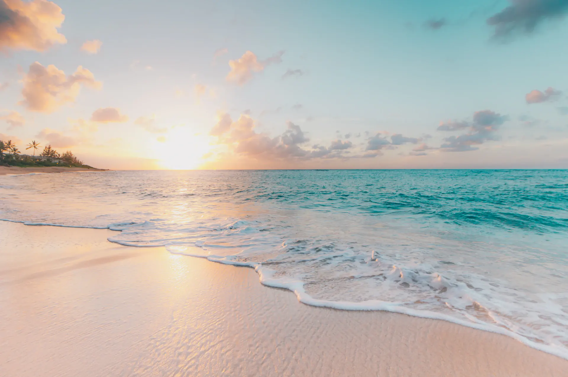 Horizonte marítimo al atardecer